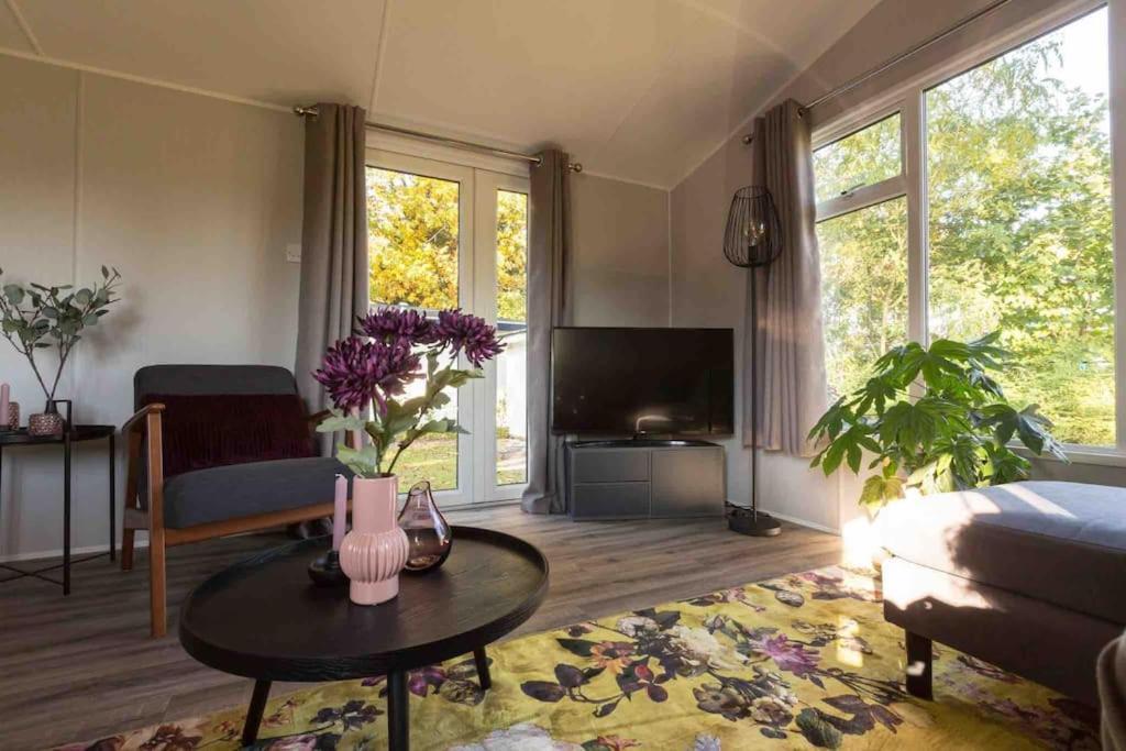 Vila 6-Persoons Chalet In Voorthuizen Op De Veluwe Exteriér fotografie
